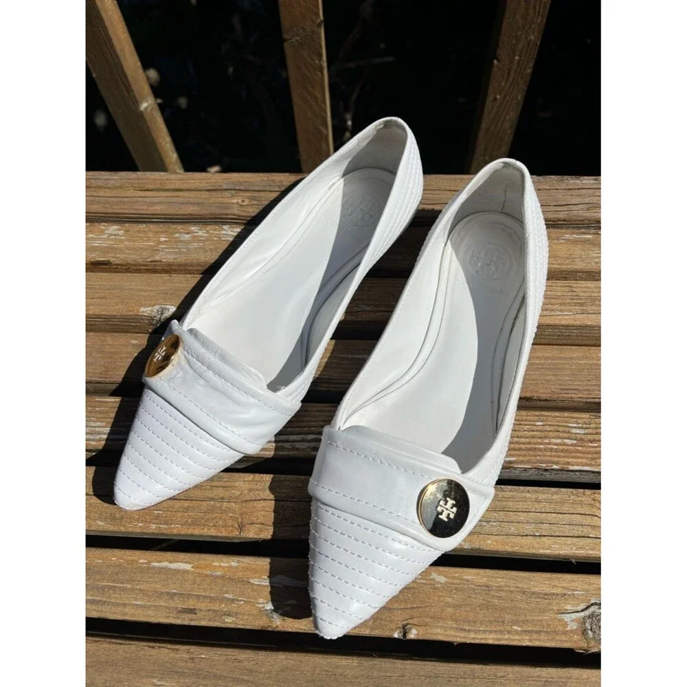Tory Burch pointed-toe Stiched Gold Tone Logo flats white leather size 8